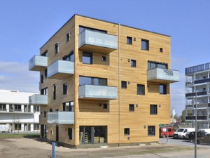 деревянная многоэтажка