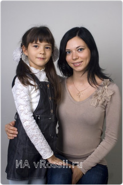 Ангелина с мамой