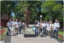 <em>Фото всем многочисленным составом </em>