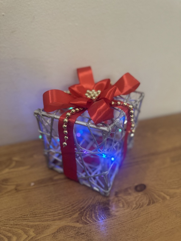 "Подарочек"