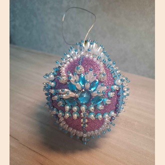 Елочный шар