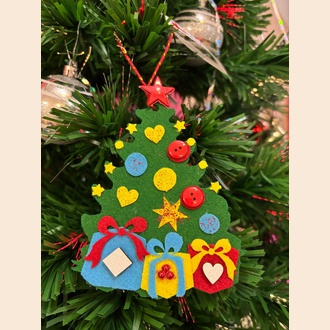 Нарядная елочка