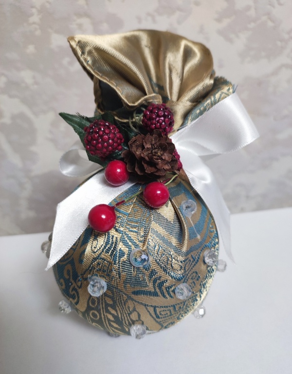 Новогодний шарик 😍