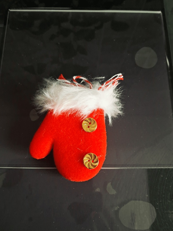 Варежка для Деда Мороза